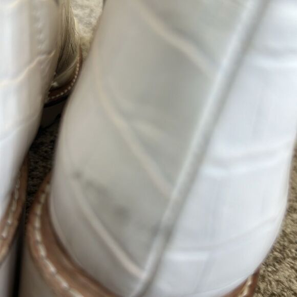 DOLCE VITA Cafe Patent Huey Ivory Booties 10 - Picture 6 of 8